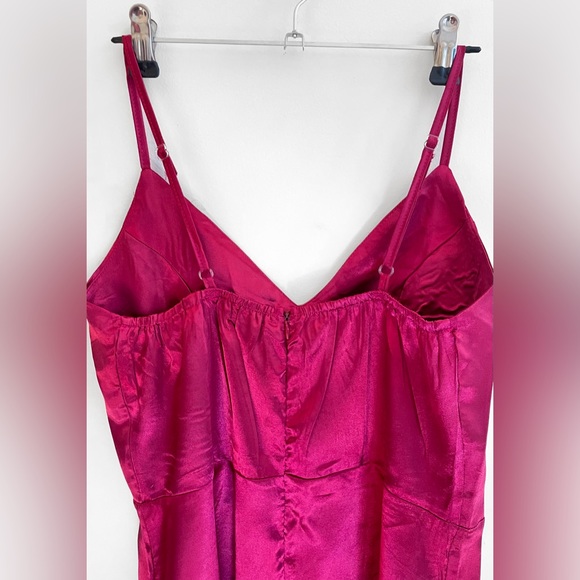 Silky bodycon dress burgundy [ S ] ruby satin - Picture 5 of 7